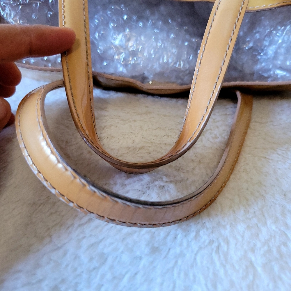 Louis Vuitton Wilshire Vernis Bag - Picture 12 of 12